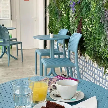 Rainbow 56 Pensionat Lisboa